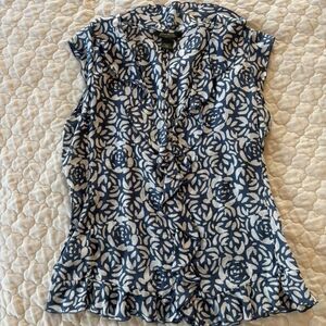 Eddie Bauer Women's Blue V-Neck Floral Top Spring Boho Vibes Size M